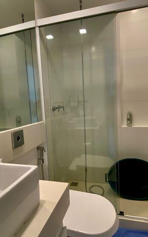 Apartamento à venda com 267m², 5 quartos e 2 vagasBANHEIRO