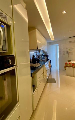 Apartamento à venda com 267m², 5 quartos e 2 vagasCOZINHA