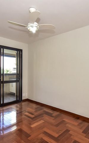 Apartamento à venda com 176m², 3 quartos e 3 vagasSala de Tv