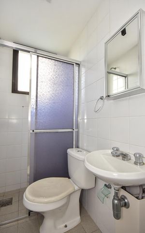 Apartamento à venda com 176m², 3 quartos e 3 vagasBanheiro de Serviço