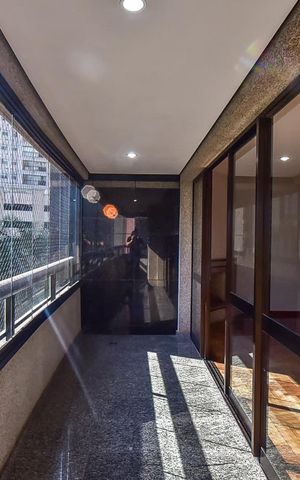 Apartamento à venda com 176m², 3 quartos e 3 vagasVaranda