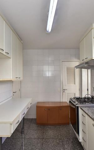 Apartamento à venda com 176m², 3 quartos e 3 vagasCozinha