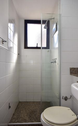 Apartamento à venda com 176m², 3 quartos e 3 vagasBanheiro Suíte 1
