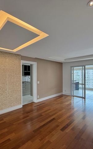 Apartamento para alugar com 160m², 4 quartos e 2 vagas Apartamento para alugar com 160m², 4 quartos e 2 vagasSala