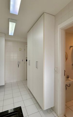 Apartamento para alugar com 160m², 4 quartos e 2 vagas Apartamento para alugar com 160m², 4 quartos e 2 vagasÁrea de Serviço