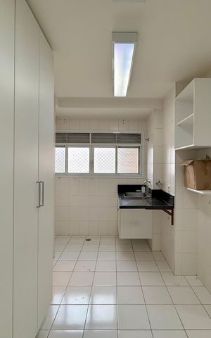 Apartamento para alugar com 160m², 4 quartos e 2 vagas Apartamento para alugar com 160m², 4 quartos e 2 vagasÁrea de Serviço