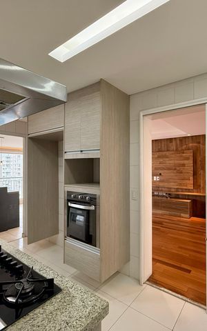 Apartamento para alugar com 160m², 4 quartos e 2 vagas Apartamento para alugar com 160m², 4 quartos e 2 vagasCozinha