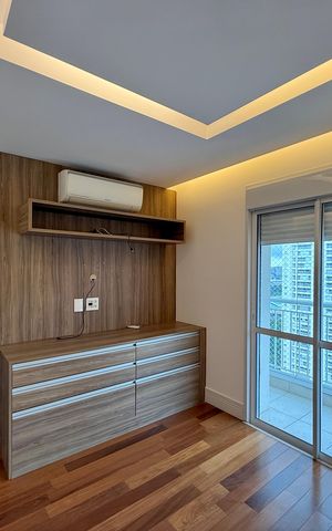 Apartamento para alugar com 160m², 4 quartos e 2 vagas Apartamento para alugar com 160m², 4 quartos e 2 vagasSuite 1
