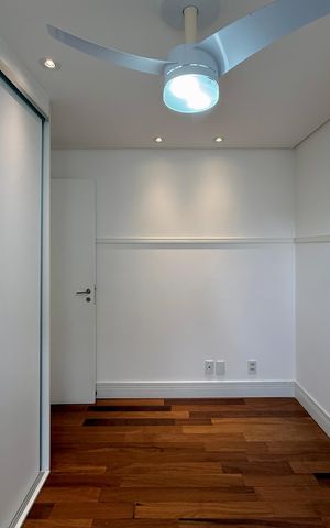Apartamento para alugar com 160m², 4 quartos e 2 vagas Apartamento para alugar com 160m², 4 quartos e 2 vagasQuarto 3