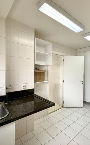 Apartamento para alugar com 160m², 4 quartos e 2 vagas Apartamento para alugar com 160m², 4 quartos e 2 vagasÁrea de Serviço
