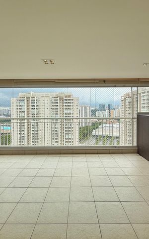 Apartamento para alugar com 160m², 4 quartos e 2 vagas Apartamento para alugar com 160m², 4 quartos e 2 vagasVaranda