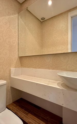 Apartamento para alugar com 160m², 4 quartos e 2 vagas Apartamento para alugar com 160m², 4 quartos e 2 vagasLavabo