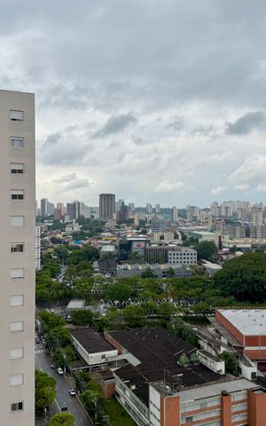Apartamento para alugar com 160m², 4 quartos e 2 vagas Apartamento para alugar com 160m², 4 quartos e 2 vagasVista Suíte 2