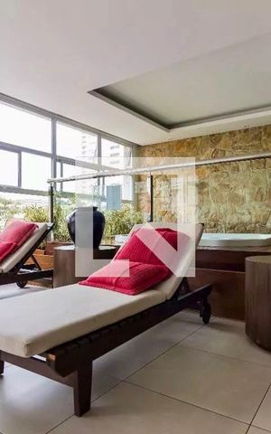 Apartamento para alugar com 160m², 4 quartos e 2 vagas Apartamento para alugar com 160m², 4 quartos e 2 vagasSpa