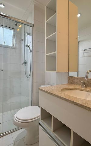 Apartamento para alugar com 160m², 4 quartos e 2 vagas Apartamento para alugar com 160m², 4 quartos e 2 vagasBanheiro Social
