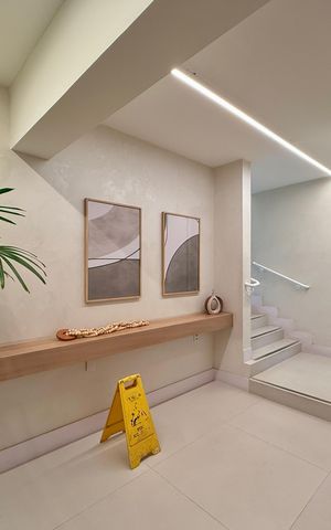 Apartamento para alugar com 160m², 4 quartos e 2 vagas Apartamento para alugar com 160m², 4 quartos e 2 vagasHall Social Entrada