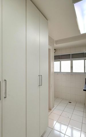 Apartamento para alugar com 160m², 4 quartos e 2 vagas Apartamento para alugar com 160m², 4 quartos e 2 vagasÁrea de Serviço