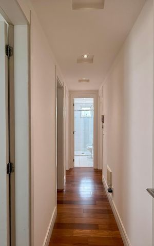 Apartamento para alugar com 160m², 4 quartos e 2 vagas Apartamento para alugar com 160m², 4 quartos e 2 vagasCorredor Quartos