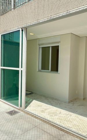 Apartamento à venda com 120m², 2 quartos e 1 vaga Apartamento à venda com 120m², 2 quartos e 1 vagaVaranda