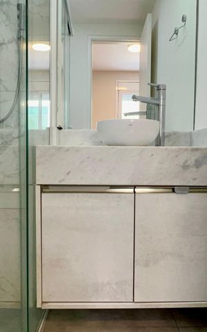 Apartamento à venda com 120m², 2 quartos e 1 vaga Apartamento à venda com 120m², 2 quartos e 1 vagaBanheiro da Suíte