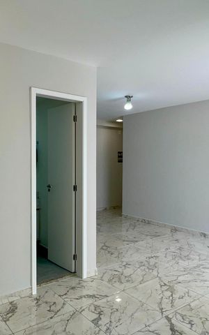 Apartamento à venda com 120m², 2 quartos e 1 vaga Apartamento à venda com 120m², 2 quartos e 1 vagaSala