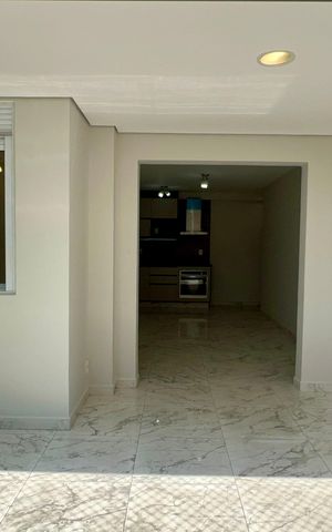 Apartamento à venda com 120m², 2 quartos e 1 vaga Apartamento à venda com 120m², 2 quartos e 1 vagaVaranda