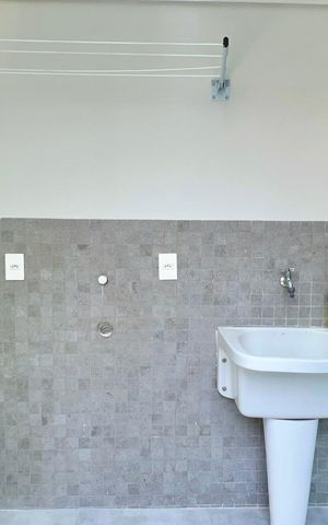 Apartamento à venda com 120m², 2 quartos e 1 vaga Apartamento à venda com 120m², 2 quartos e 1 vagaÁrea de Serviço