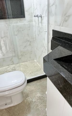 Casa de condomínio para alugar com 300m², 5 quartos e 4 vagasBanheiro quarto 3