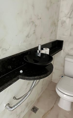 Casa de condomínio para alugar com 300m², 5 quartos e 4 vagasLavabo