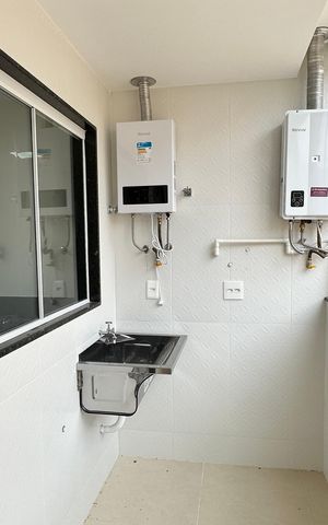 Casa de condomínio para alugar com 300m², 5 quartos e 4 vagasÁrea de Serviço