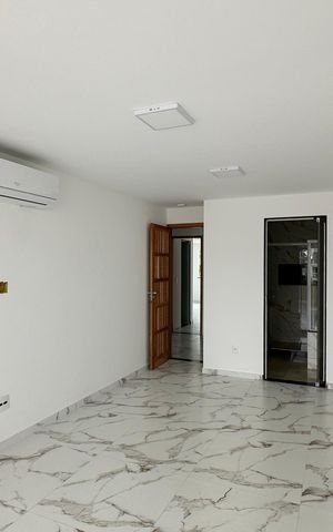 Casa de condomínio para alugar com 300m², 5 quartos e 4 vagasQuarto 2