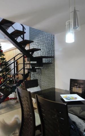 Casa de condomínio à venda com 160m², 3 quartos e 2 vagasSala