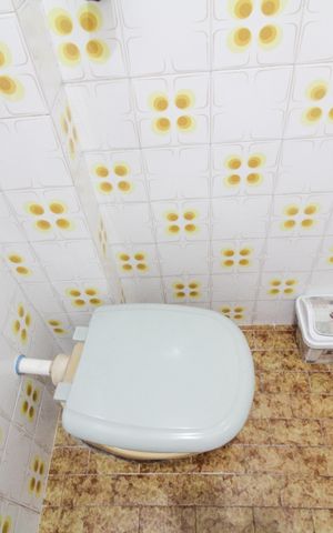 Casa à venda com 107m², 3 quartos e 2 vagas Casa à venda com 107m², 3 quartos e 2 vagasÁrea de Serviço - Banheiro
