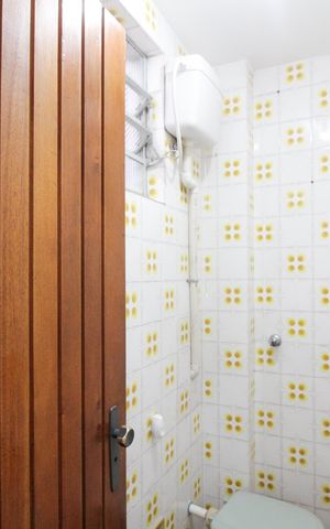 Casa à venda com 107m², 3 quartos e 2 vagas Casa à venda com 107m², 3 quartos e 2 vagasÁrea de Serviço - Banheiro