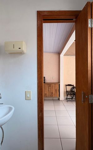 Apartamento à venda com 150m², 3 quartos e 2 vagas Apartamento à venda com 150m², 3 quartos e 2 vagasLavabo