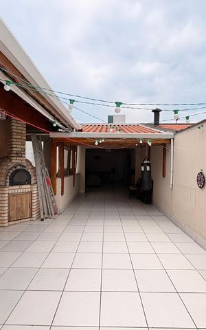 Apartamento à venda com 150m², 3 quartos e 2 vagas Apartamento à venda com 150m², 3 quartos e 2 vagasCobertura