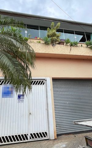 Apartamento à venda com 350m², 6 quartos e 3 vagas Apartamento à venda com 350m², 6 quartos e 3 vagasFachada+Placa