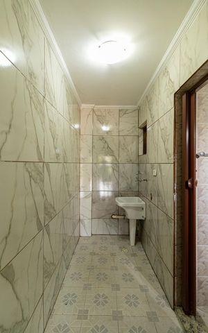 Apartamento à venda com 350m², 6 quartos e 3 vagas Apartamento à venda com 350m², 6 quartos e 3 vagasCasa 2 - Área de Serviço