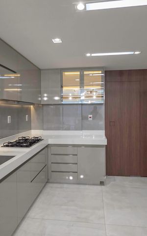 Apartamento à venda com 120m², 3 quartos e 2 vagas Apartamento à venda com 120m², 3 quartos e 2 vagasCozinha