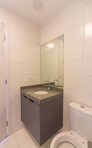 Apartamento para alugar com 55m², 2 quartos e 1 vaga Apartamento para alugar com 55m², 2 quartos e 1 vagaBanheiro da Suíte 2