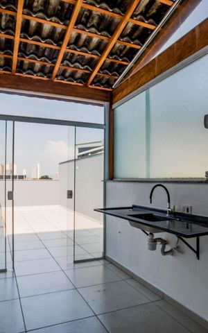 Apartamento para alugar com 116m², 2 quartos e 1 vaga Apartamento para alugar com 116m², 2 quartos e 1 vagaCozinha e Área de Serviço