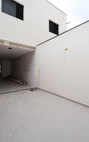 Casa à venda com 112m², 3 quartos e 1 vagaÁrea de Serviço