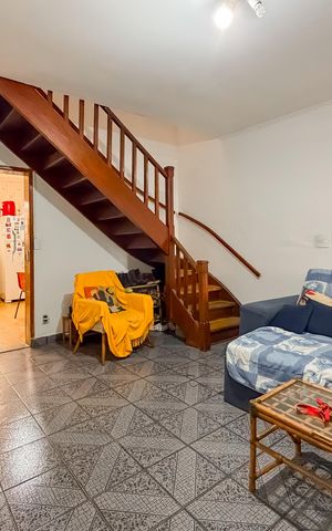 Casa à venda com 95m², 2 quartos e 1 vaga Casa à venda com 95m², 2 quartos e 1 vagaSala