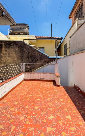 Casa à venda com 95m², 2 quartos e 1 vaga Casa à venda com 95m², 2 quartos e 1 vagaTerraço