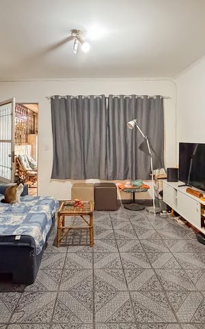 Casa à venda com 95m², 2 quartos e 1 vaga Casa à venda com 95m², 2 quartos e 1 vagaSala