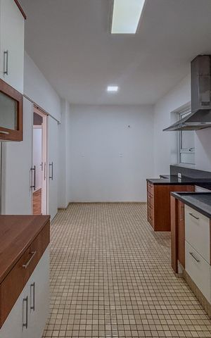 Apartamento à venda com 183m², 3 quartos e 1 vaga