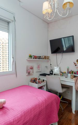 Apartamento à venda com 198m², 3 quartos e 3 vagas Apartamento à venda com 198m², 3 quartos e 3 vagasSuíte 3