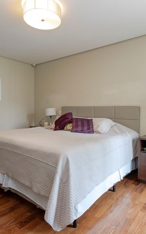 Apartamento à venda com 198m², 3 quartos e 3 vagas Apartamento à venda com 198m², 3 quartos e 3 vagasSuíte 1