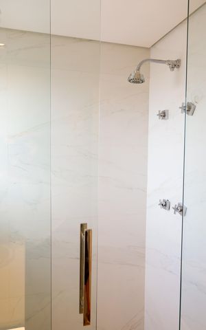 Apartamento à venda com 113m², 3 quartos e 3 vagas Apartamento à venda com 113m², 3 quartos e 3 vagasBanheiro da Suíte 3