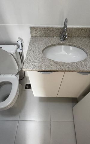 Apartamento à venda com 65m², 2 quartos e 1 vaga Apartamento à venda com 65m², 2 quartos e 1 vagaBanheiro